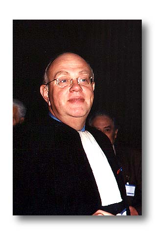 favreau.jpg (20737 octets)